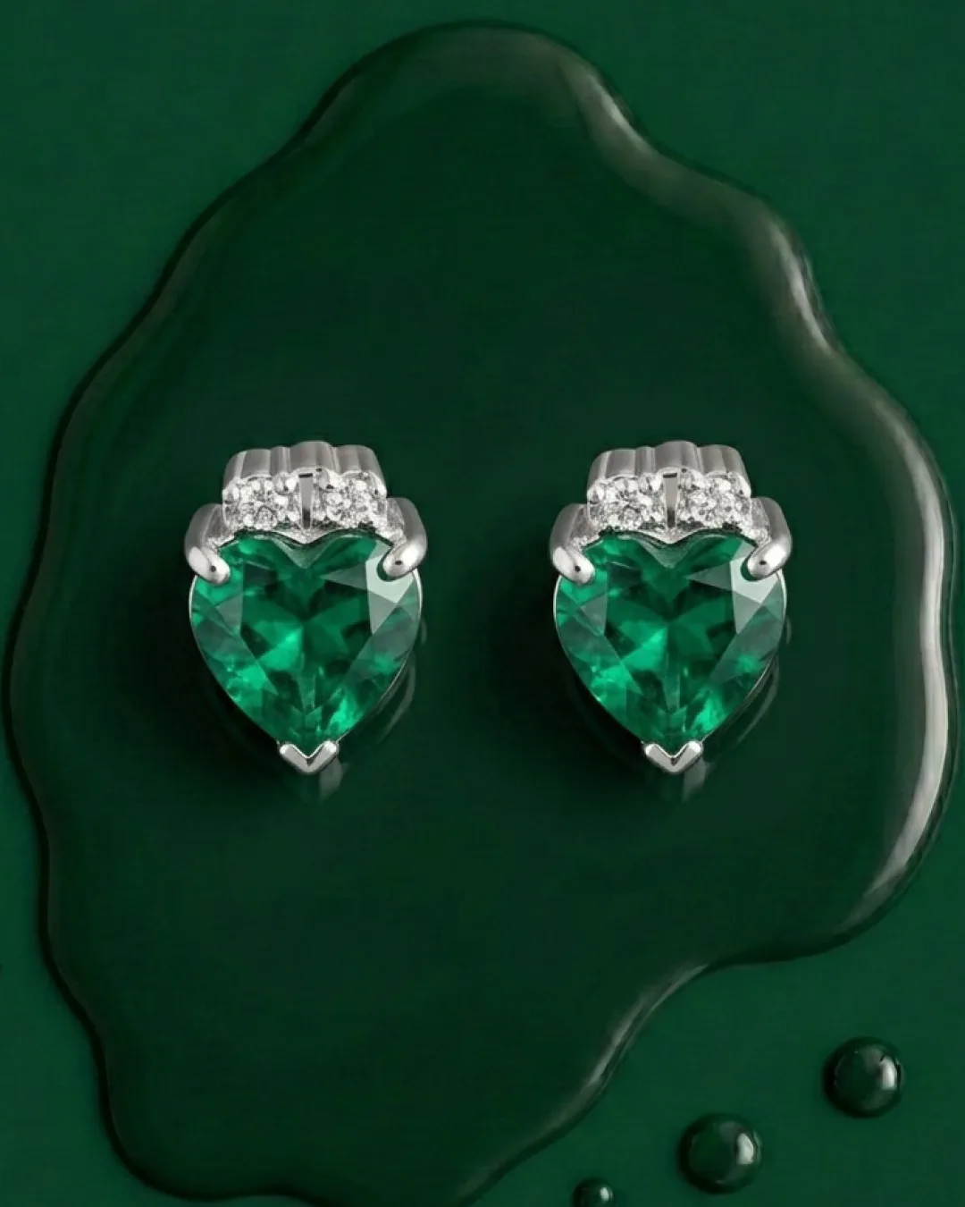 Emerald Stud